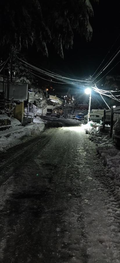 Hotel Meridian With Car Parking Shimla Exterior foto